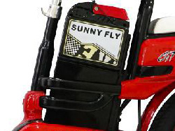 Hộp bình ắc quy Xe đạp điện Sunny Fly được đặt phía dưới yên trước