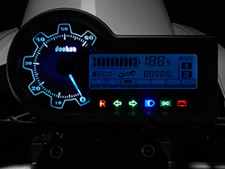 Mặt đồng hồ Xe điện 3 bánh Doohan iTank với khả năng thống báo tuyệt vời