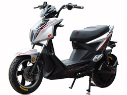 Kiểu dáng xe máy điện Xtreme V5 Nijia với thiết kế mạnh mẽ 