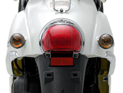 Đèn hậu Xe tay ga 50cc Giorno Ally Smile với thiết kế cổ điển